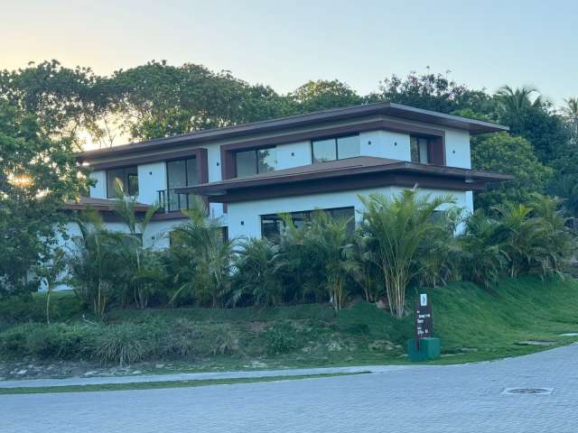 Casa em Praia do Forte com 6 suítes, 408m² à venda por R$ 5.200.000,00