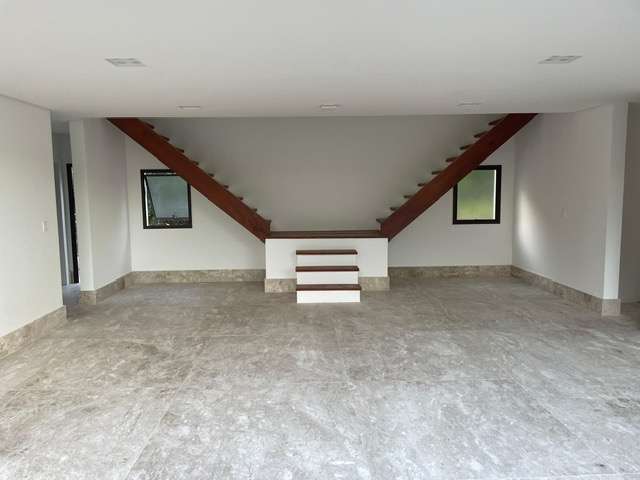 Casa em Praia do Forte com 6 suítes, 408m² à venda por R$ 5.200.000,00