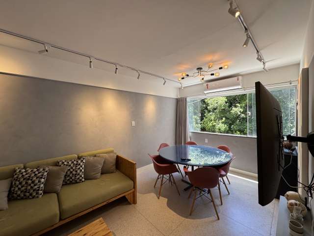 Apartamento na Barra com 2 quartos sendo 1 suíte, PORTEIRA FECHADA, 62m² à venda por R$ 635.000,00