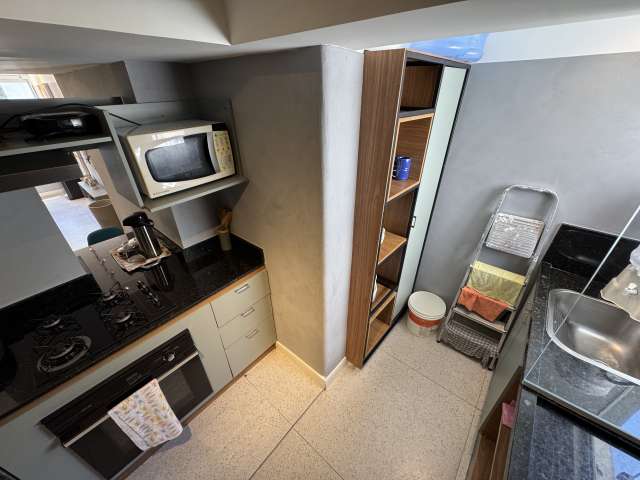 Apartamento na Barra com 2 quartos sendo 1 suíte, PORTEIRA FECHADA, 62m² à venda por R$ 635.000,00