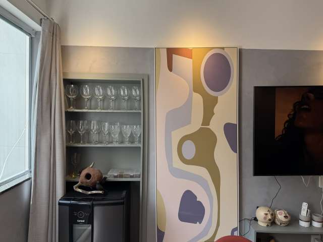 Apartamento na Barra com 2 quartos sendo 1 suíte, PORTEIRA FECHADA, 62m² à venda por R$ 635.000,00