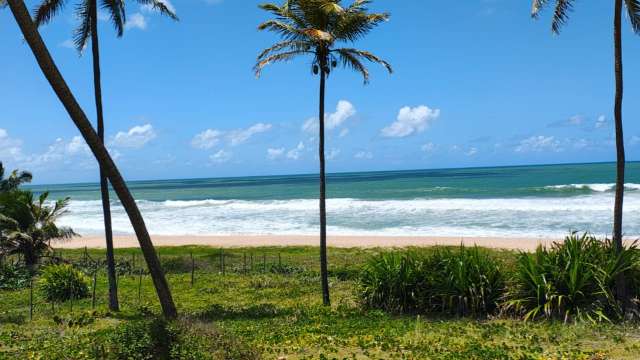 Casa em Monte Gordo com 4 quartos sendo 2 suítes, 250m² à venda por R$ 1.150.000,00