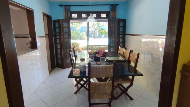 Casa em Monte Gordo com 4 quartos sendo 2 suítes, 250m² à venda por R$ 1.150.000,00