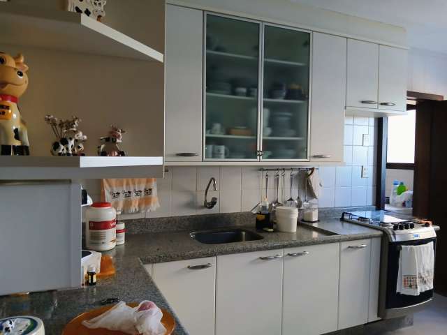 Apartamento no Jardim Apipema com 4 quartos sendo 4 suítes, 250m² à venda por R$ 1.200.000,00