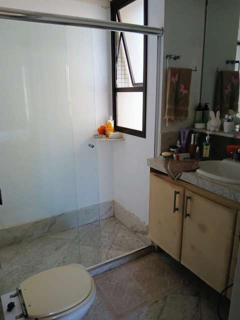 Apartamento no Jardim Apipema com 4 quartos sendo 4 suítes, 250m² à venda por R$ 1.200.000,00