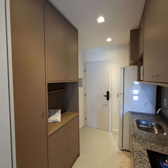 Apartamento com 1 quarto, 27,00 m² para alugar por R$ 3.100,00 - Ondina, Salvador/BA 