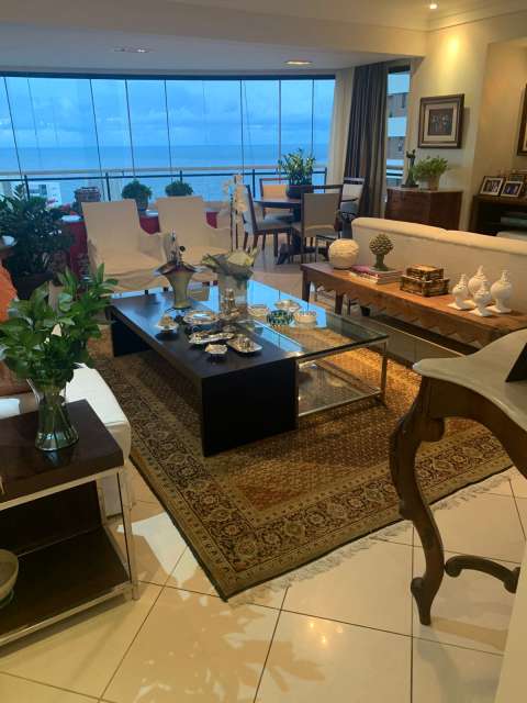 Apartamento na Ondina com 4 suítes, 189m² à venda por R$ 2.300.000,00