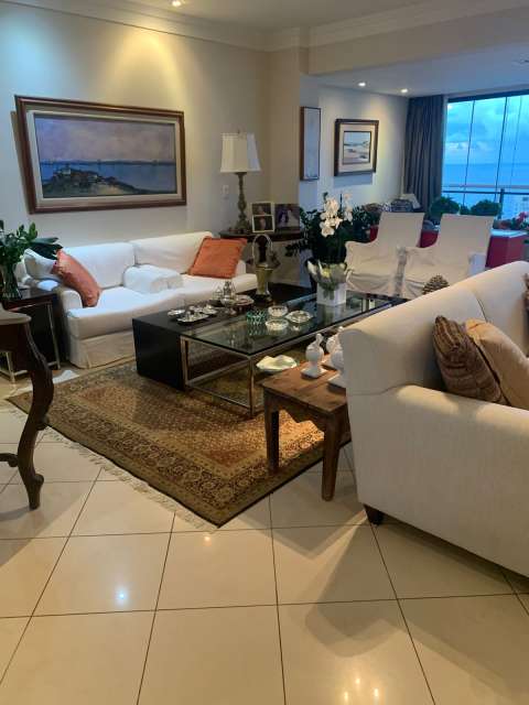 Apartamento na Ondina com 4 suítes, 189m² à venda por R$ 2.300.000,00