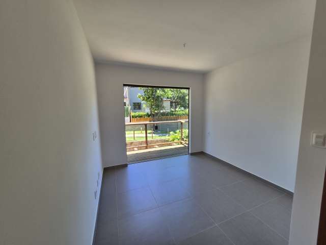 Casa na Praia do Forte com 3 quartos sendo 2 suítes, 135m² à venda por R$ 1.250.000,00