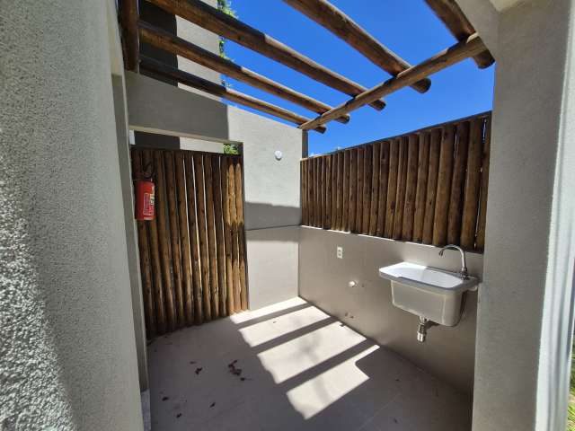 Casa na Praia do Forte com 3 quartos sendo 2 suítes, 135m² à venda por R$ 1.250.000,00