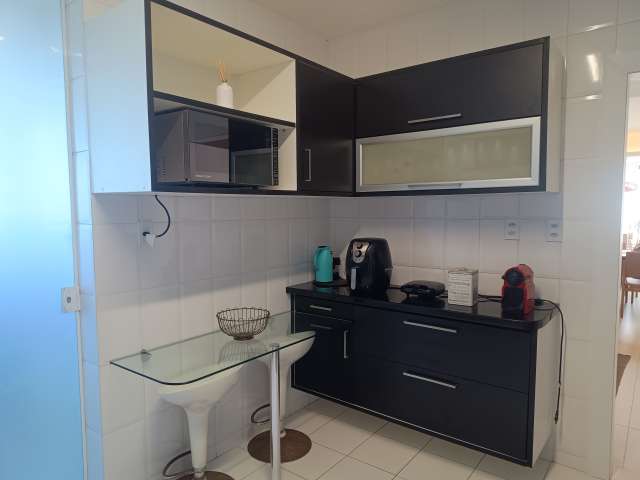 Apartamento na Pituba Ville PORTEIRA FECHADA com 4 quartos sendo 2 suítes, 158m² à venda por R$ 2.200.000,00