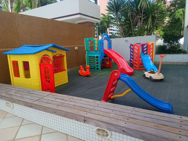 Apartamento na Pituba Ville PORTEIRA FECHADA com 4 quartos sendo 2 suítes, 158m² à venda por R$ 2.200.000,00