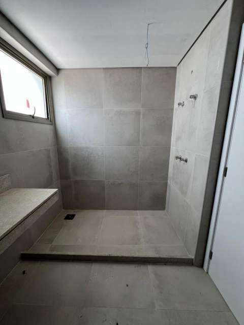 Apartamento na Ondina com 4 suítes, 303m² à venda por R$ 6.320.000,00