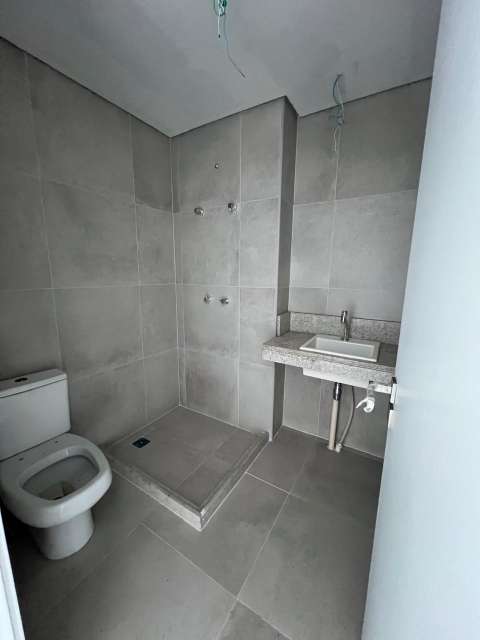 Apartamento na Ondina com 4 suítes, 303m² à venda por R$ 6.320.000,00