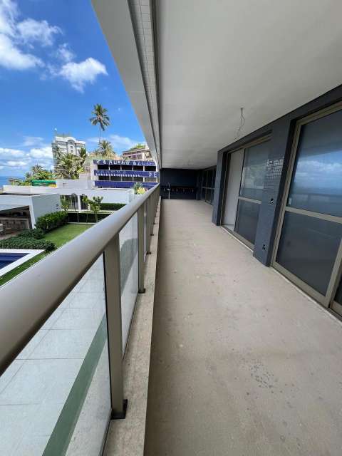 Apartamento na Ondina com 4 suítes, 303m² à venda por R$ 6.320.000,00