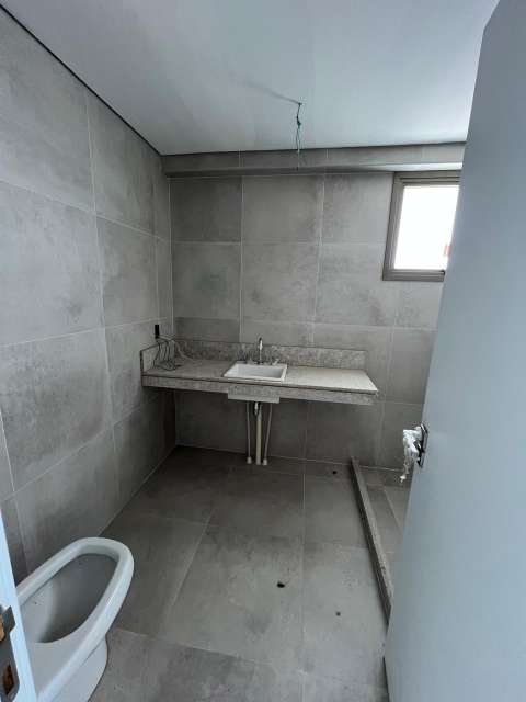 Apartamento na Ondina com 4 suítes, 303m² à venda por R$ 6.320.000,00