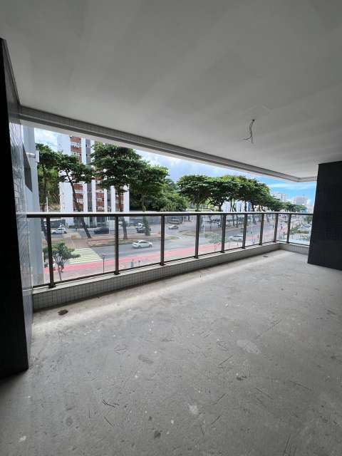 Apartamento na Ondina com 4 suítes, 303m² à venda por R$ 6.320.000,00