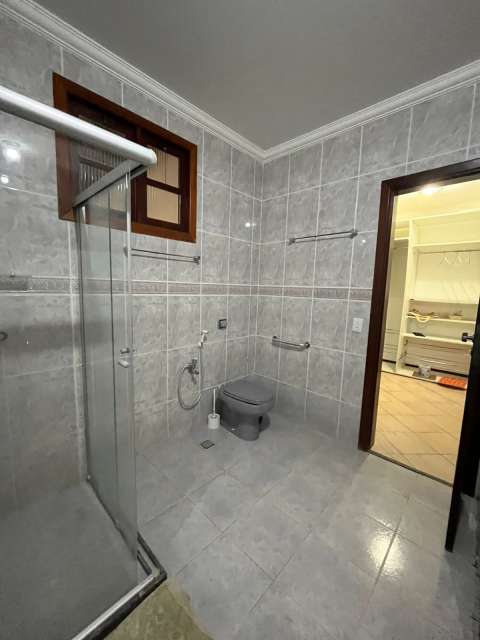 Casa em Vilas do Atlântico com 4 suítes, 344m² à venda por R$ 1.350.000,00