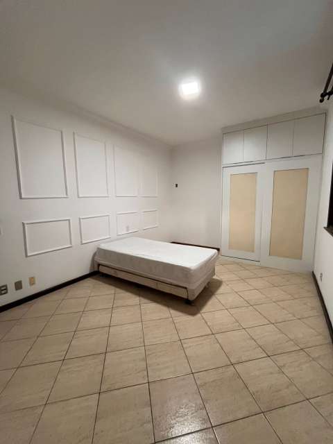 Casa em Vilas do Atlântico com 4 suítes, 344m² à venda por R$ 1.350.000,00