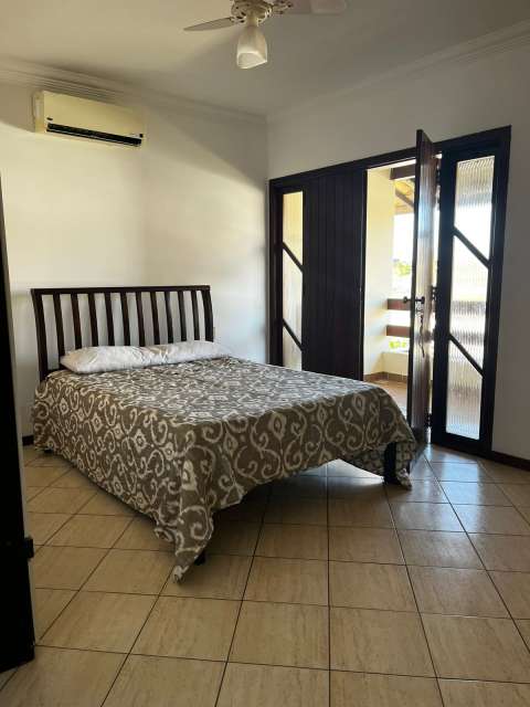 Casa em Vilas do Atlântico com 4 suítes, 344m² à venda por R$ 1.350.000,00