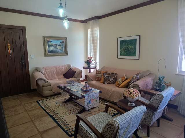 Cobertura duplex, 4/4, 229,91m² de área privativa, valor de R$ 1.000.000,00, Rio Vermelho.