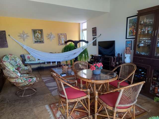 Cobertura duplex, 4/4, 229,91m² de área privativa, valor de R$ 1.000.000,00, Rio Vermelho.