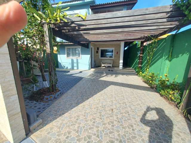 Casa ampla, 1.276m² de área total, 5 quartos, 3 suítes, Ipitanga