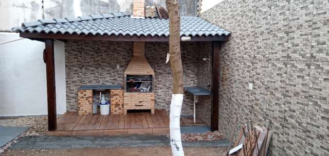 Casa ampla, 1.276m² de área total, 5 quartos, 3 suítes, Ipitanga