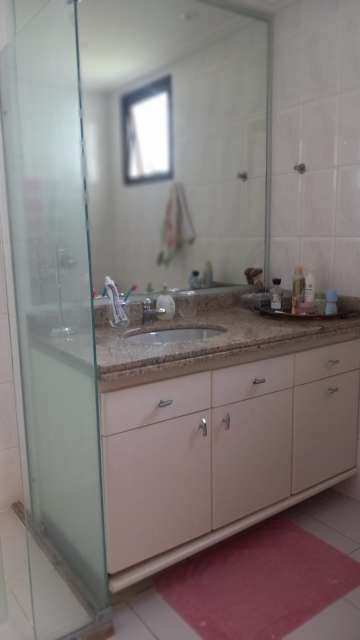 Apartamento no Caminho das Árvores com 4 quartos sendo 2 suítes, 130m² à venda por R$ 1.180.000,00