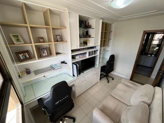 Apartamento no Caminho das Árvores com 4 quartos sendo 2 suítes, 130,00 m² à venda por R$ 1.180.000,00