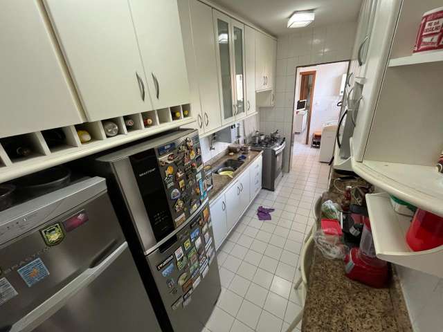 Apartamento no Caminho das Árvores com 4 quartos sendo 2 suítes, 130,00 m² à venda por R$ 1.180.000,00