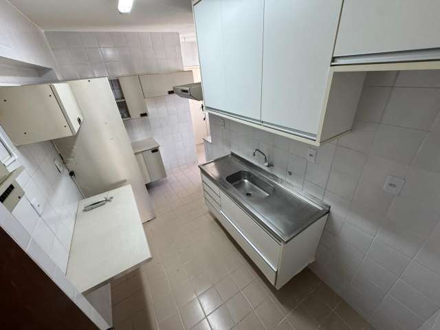 Apartamento no Caminho das Árvores com 3 quartos sendo 1 suíte, 102m² à venda por R$ 750.000,00