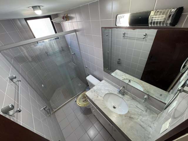 Apartamento no Caminho das Árvores com 3 quartos sendo 1 suíte, 102m² à venda por R$ 750.000,00