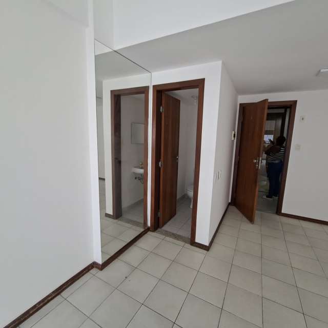 Sala com 27,00 m² para alugar por R$ 1.100,00 - Caminho das Árvores - Salvador/BA