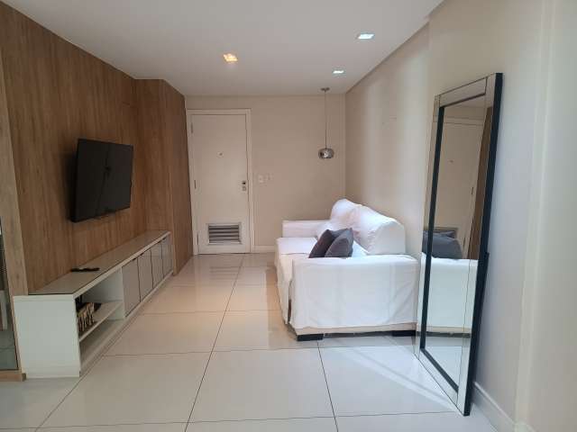 Apartamento com 2 quartos e 1 suíte, 80,00 m² para alugar por R$ 4.713,00