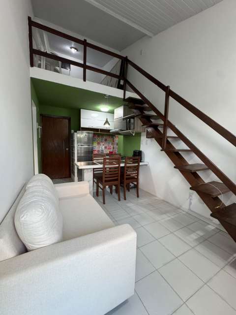 Seu refúgio em Itapuã - Apartamento duplex mobiliado | 5 min a pé da Praia da Pedra do Sal
