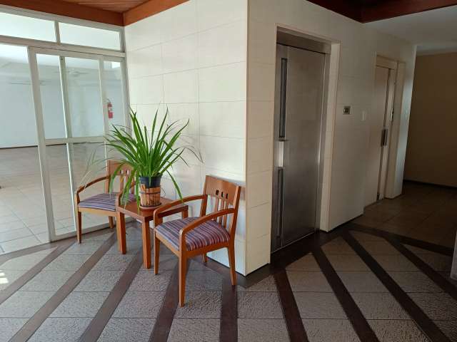 Apartamento com 2 quartos e 1 suíte, 110,00 m² para alugar por R$ 2.500,00 - Candeal - Salvador/BA 