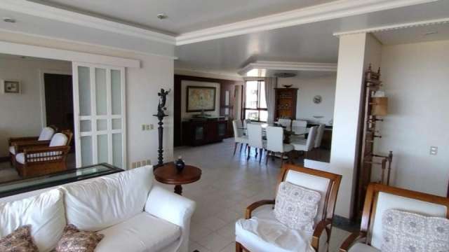 Apartamento no Rio Vermelho com 4 suítes, 216m² à venda por R$ 1.300.000,00