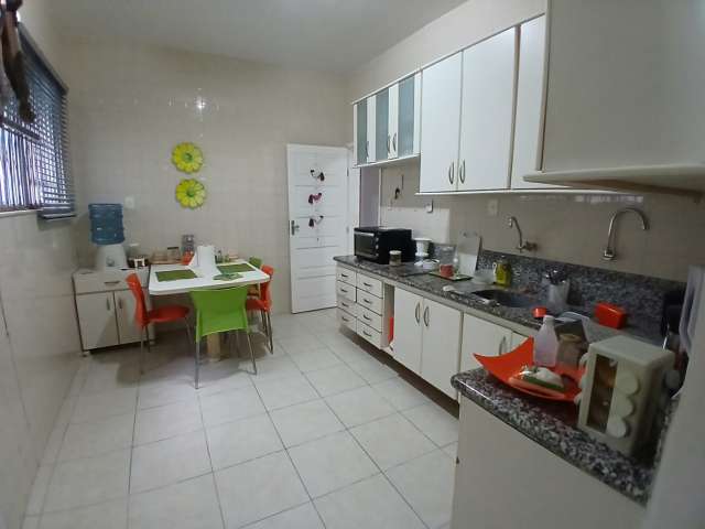 Apartamento na Graça com 3 quartos sendo 1 suíte, 126,00 m² à venda por R$ 450.000,00