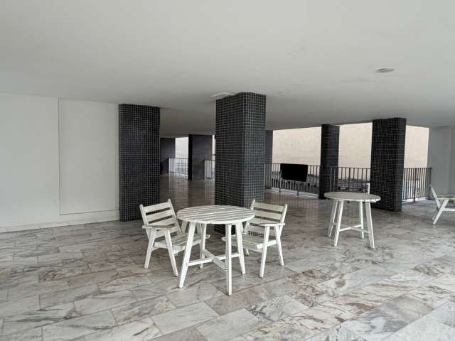 Apartamento na Barra PORTEIRA FECHADA com 1 quarto, 56m² à venda por R$ 550.000,00
