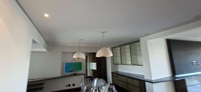 Apartamento com 4 quartos e 3 suítes, 207,00 m² para alugar por R$ 7.000,00, Campo Grande, Salvador/BA 