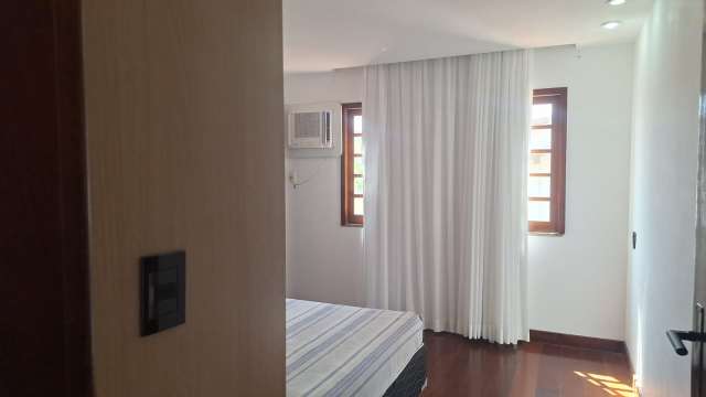 Casa com 4 suítes, 705m² à venda por R$ 3.500.000,00