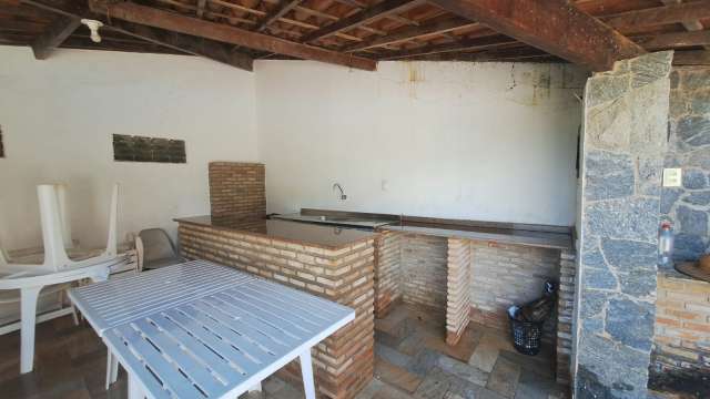 Casa com 4 suítes, 705m² à venda por R$ 3.500.000,00