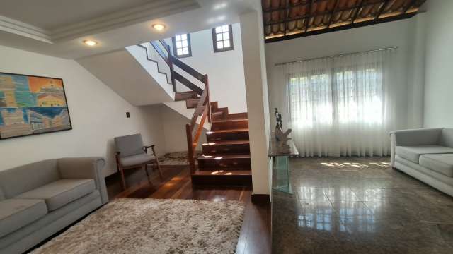 Casa com 4 suítes, 705m² à venda por R$ 3.500.000,00