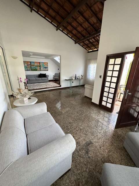 Casa com 4 suítes, 705m² à venda por R$ 3.500.000,00