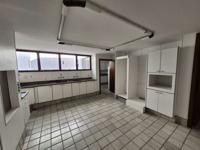 Cobertura no Rio Vermelho com 5 suítes, 791m² à venda por R$ 3.800.000,00