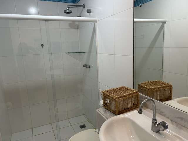 Casa em Portão com 10 quartos sendo 9 suítes, 230m² à venda por R$ 3.000.000,00