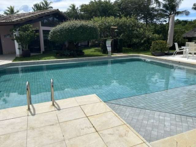 Casa em Portão com 10 quartos sendo 9 suítes, 230m² à venda por R$ 3.000.000,00