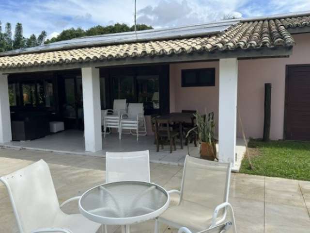 Casa em Portão com 10 quartos sendo 9 suítes, 230m² à venda por R$ 3.000.000,00