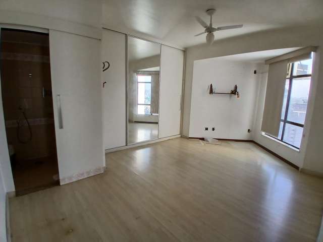 Apartamento na Graça com 4 quartos sendo 2 suítes, 168m² à venda por R$ 980.000,00